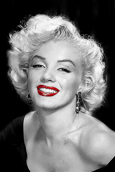 black and white marilyn monroe photos